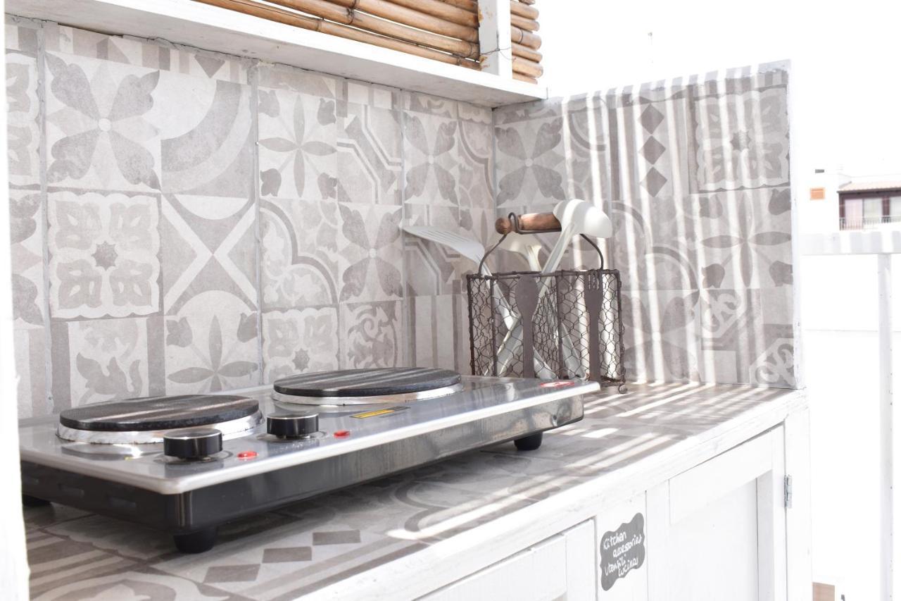 Mina'S Roof Apartment Terrace: Whit Sea View Ceglie Messapica Exterior foto